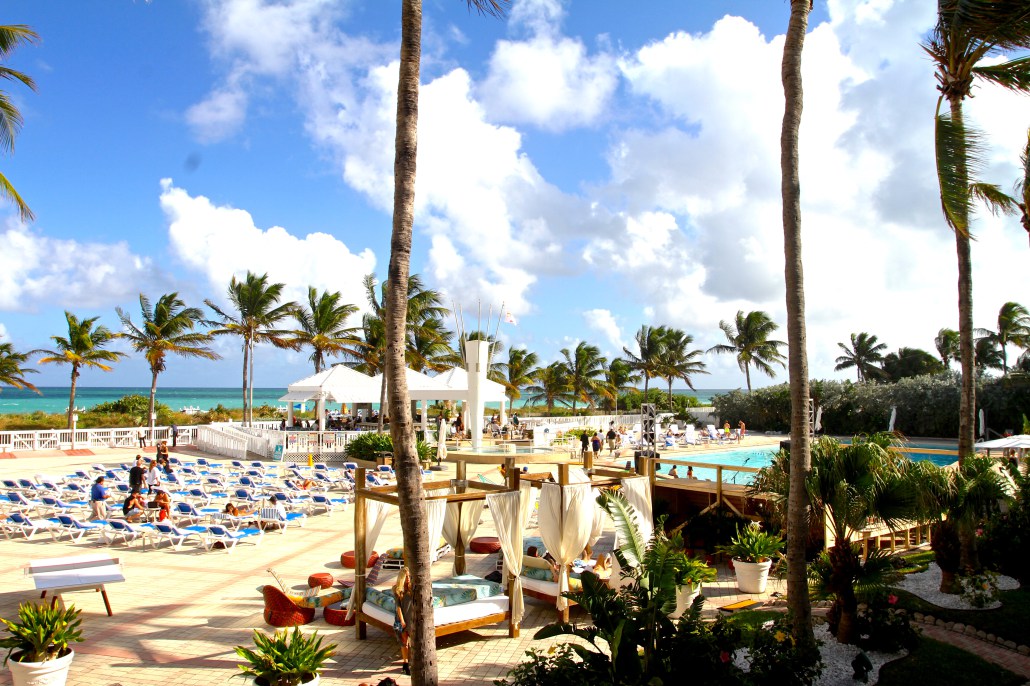 The Deauville Beach Resort Miami Somos Orlando Florida