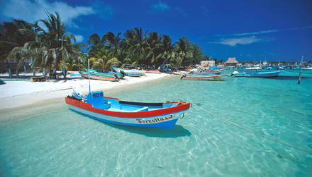 SHIP ANCHORED IN ISLA MUJERES