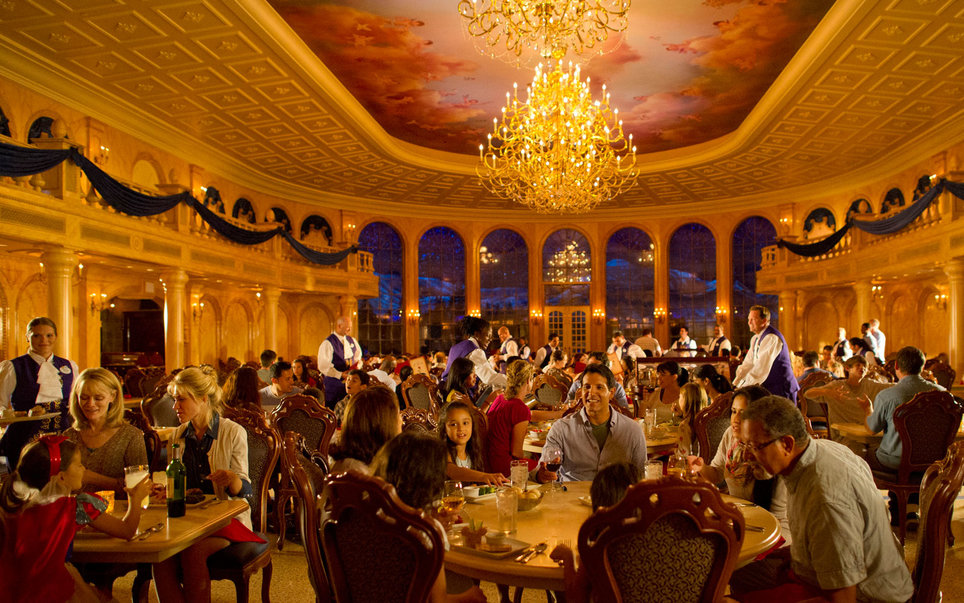 sit down restaurants in magic kingdom disney world